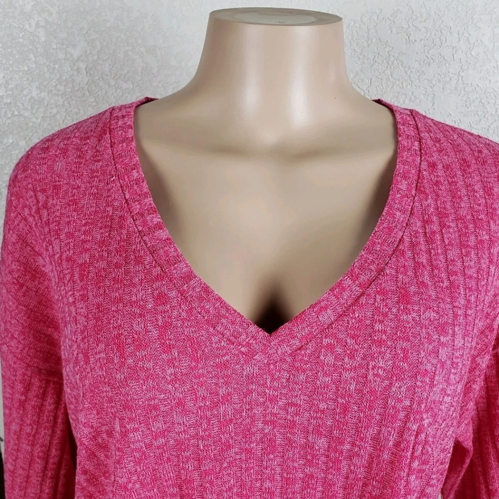 Faded glory pink Blouse Size 1X  short sleeve v neckline casual strip pattern